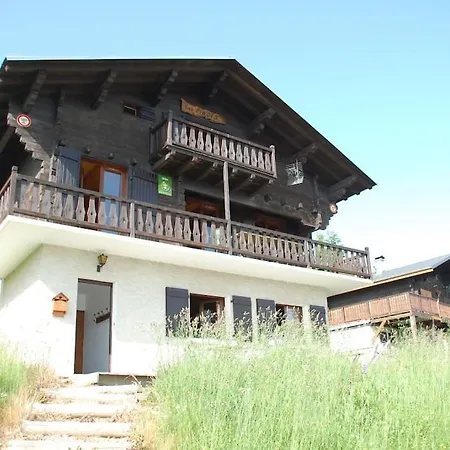Chalet Les Pinots