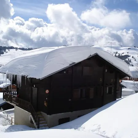 Dağ evi Chalet Les Pinots *